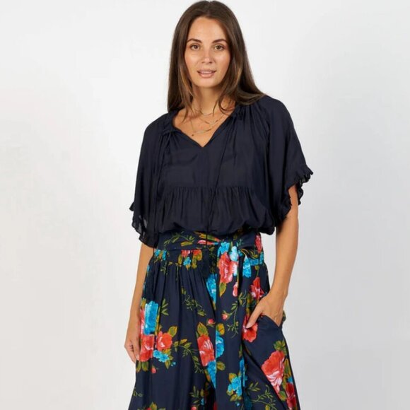 NAUDIC MATILDA TOP IN NAVY - Picture 1 of 10